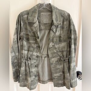 American Eagle Outfitters Vintage Camo Utility Jacket